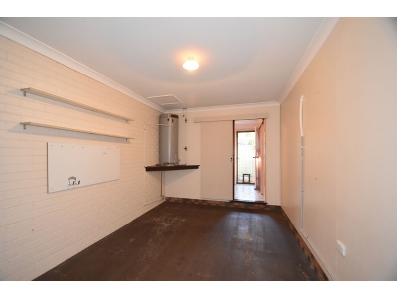 1/23 Friend Street, Harristown QLD 4350