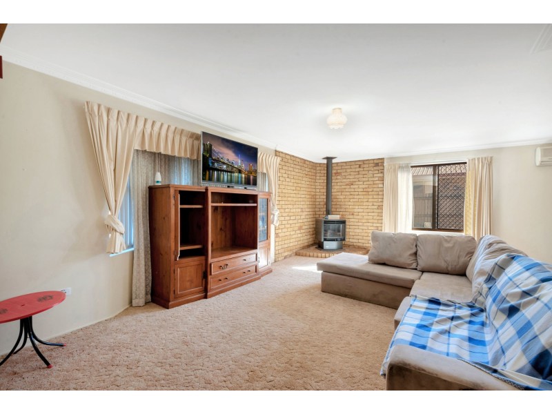 52 Earhart Street, Wilsonton QLD 4350