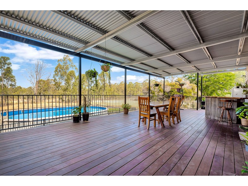 165 Koreelah Street, Upper Lockyer QLD 4352