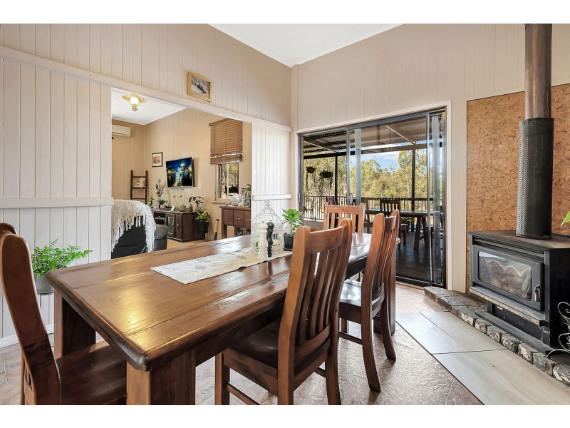 165 Koreelah Street, Upper Lockyer QLD 4352