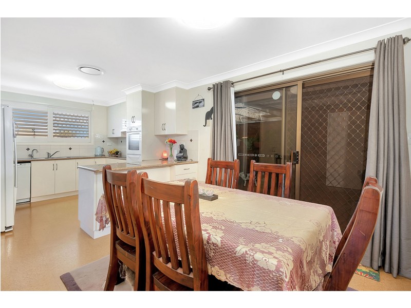 6 Pamela Street, Darling Heights QLD 4350