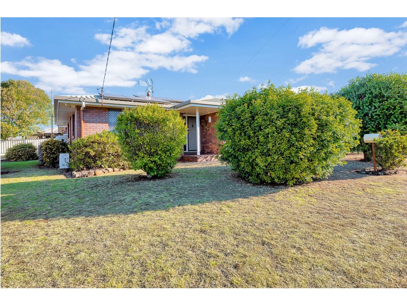 6 Pamela Street, Darling Heights QLD 4350