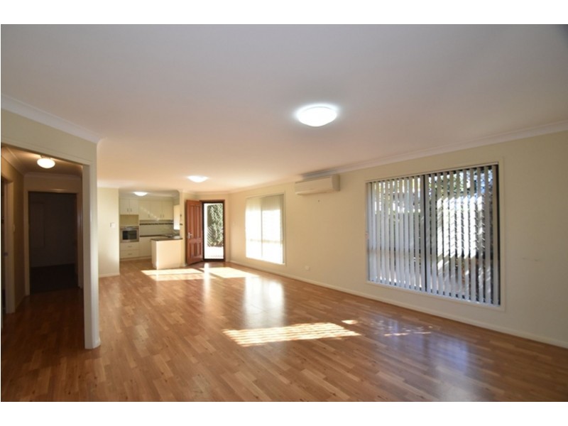 1/28 Pascoe Lane, Harlaxton QLD 4350