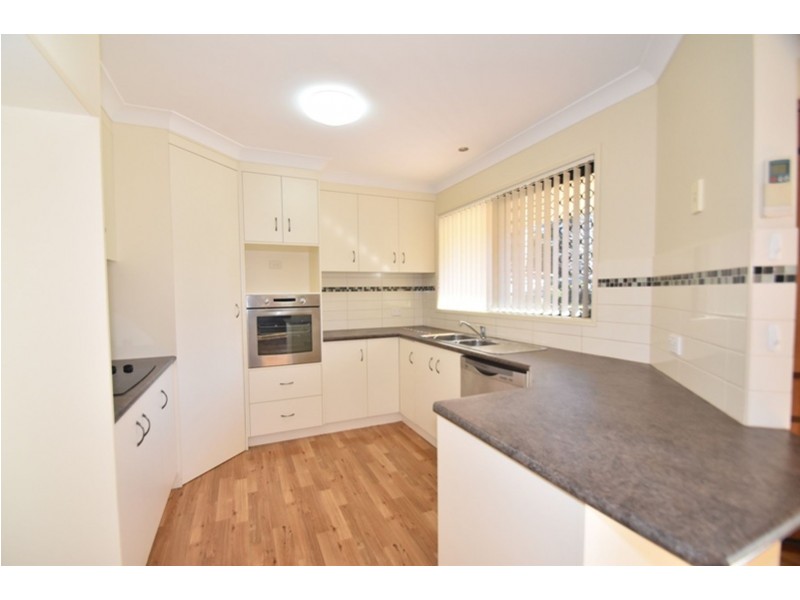 1/28 Pascoe Lane, Harlaxton QLD 4350