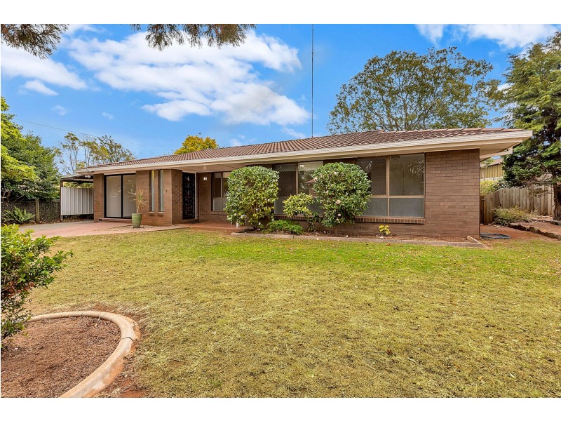 21 Crotty Street, Centenary Heights QLD 4350