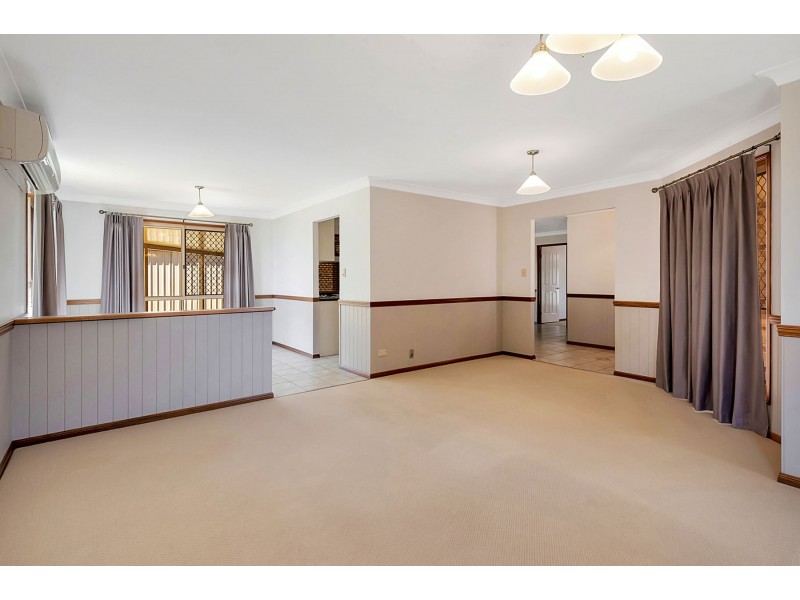 2 Tess Close, Middle Ridge QLD 4350