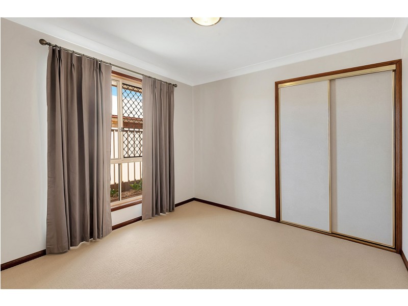 2 Tess Close, Middle Ridge QLD 4350