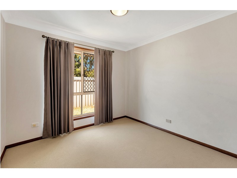 2 Tess Close, Middle Ridge QLD 4350