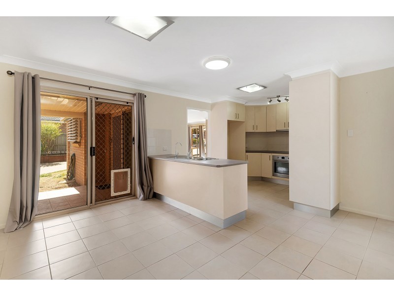 16 McDonald Court, Wyreema QLD 4352