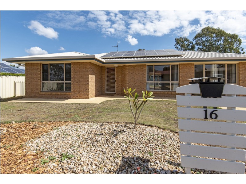 16 McDonald Court, Wyreema QLD 4352