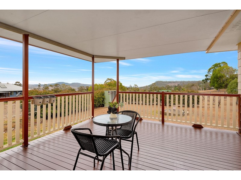 35 Thomas Street, Meringandan West QLD 4352