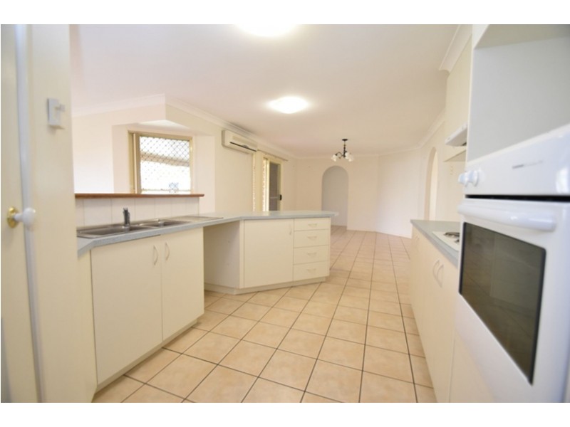 10 Goodman Court, Middle Ridge QLD 4350