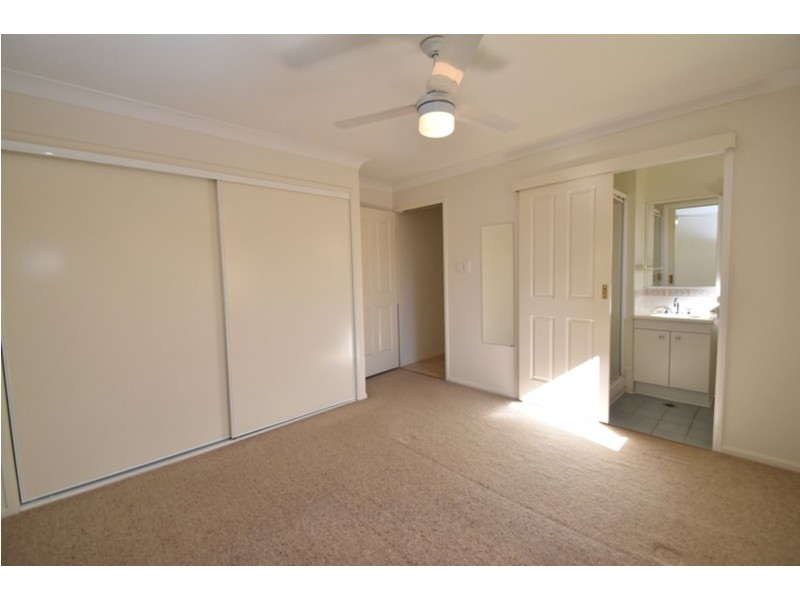 10 Goodman Court, Middle Ridge QLD 4350