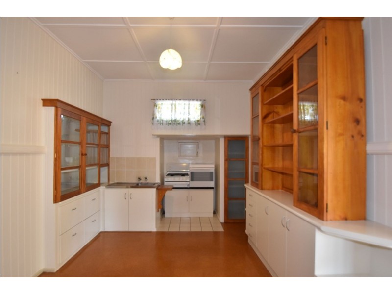 19 Weetwood Street, Newtown QLD 4350