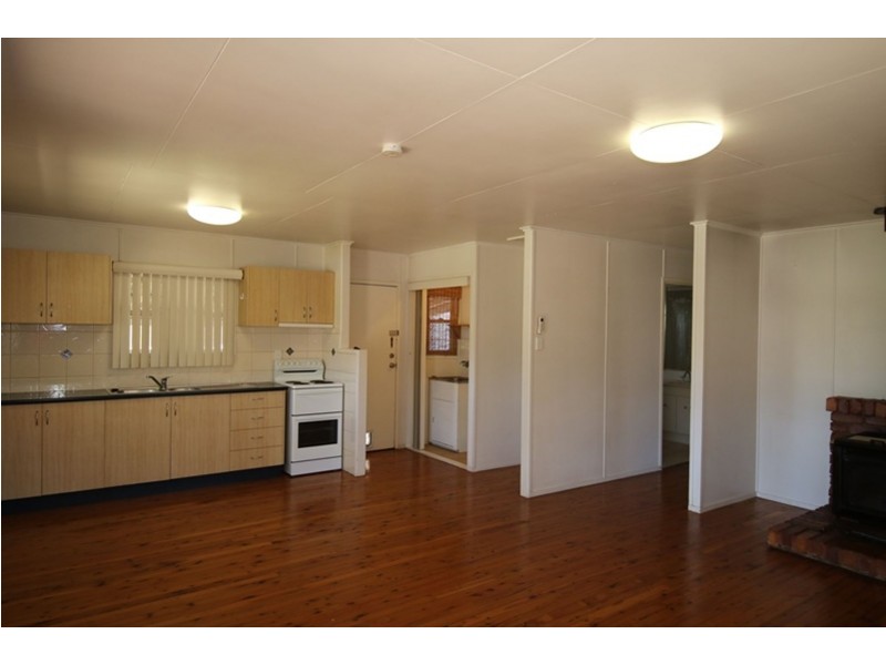 20 Ellis Street, Wilsonton QLD 4350