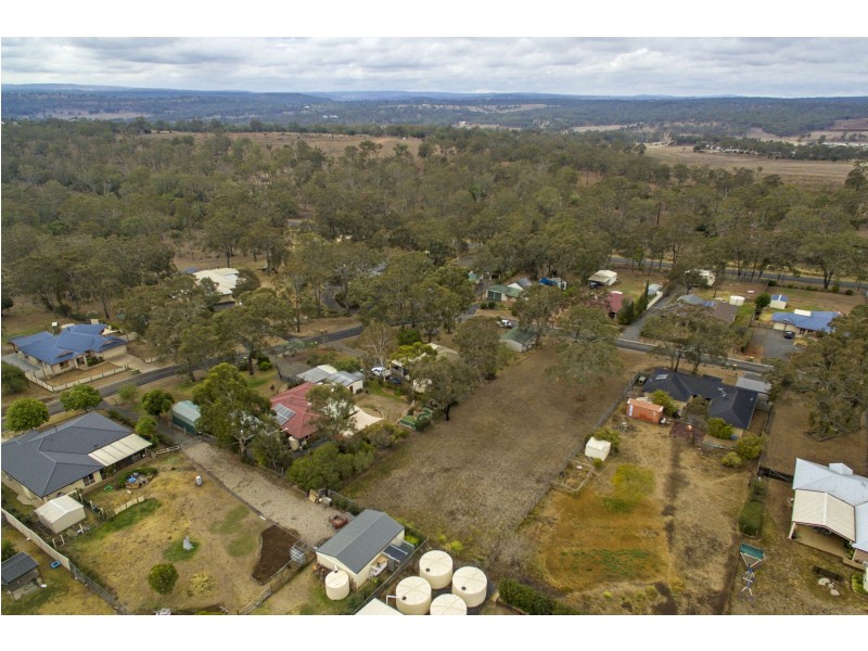 18 Highland Park Road, Meringandan West QLD 4352
