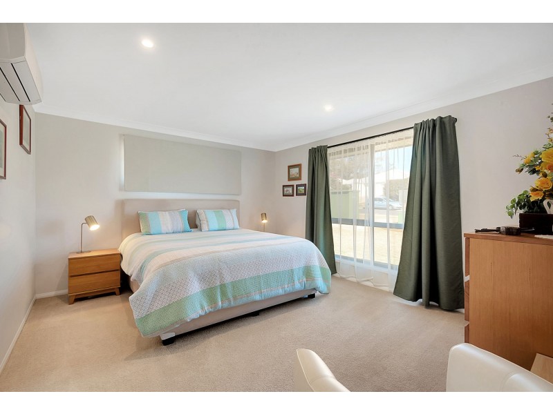 17 Sanctuary Drive, Cranley QLD 4350