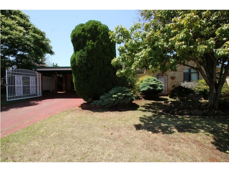 6 Azalea Court, Centenary Heights QLD 4350