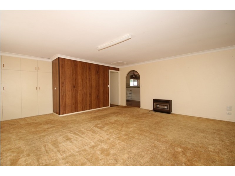 6 Azalea Court, Centenary Heights QLD 4350