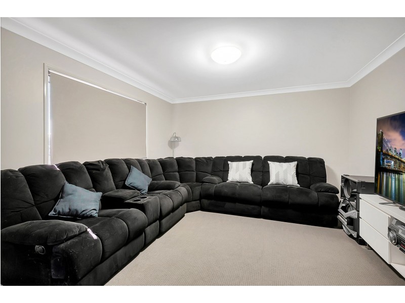 13 Wongalee Place, Cambooya QLD 4358