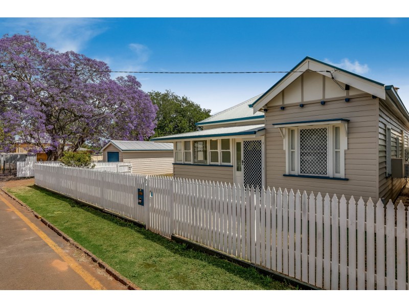 9 Kirk Street, Toowoomba City QLD 4350