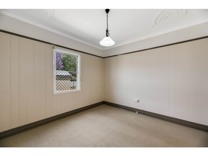 9 Kirk Street, Toowoomba City QLD 4350