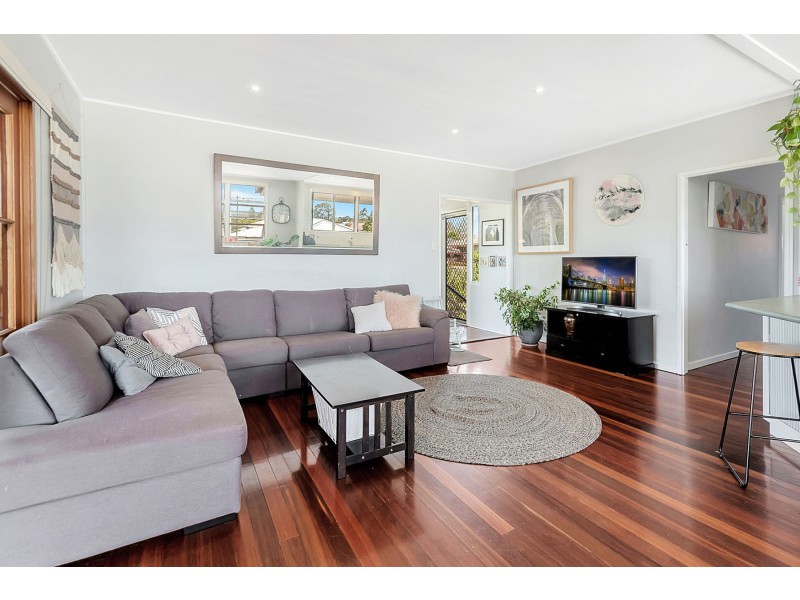 4 Corser Street, Centenary Heights QLD 4350