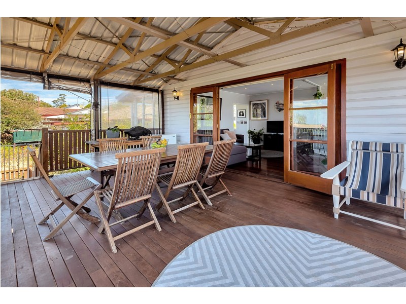 4 Corser Street, Centenary Heights QLD 4350