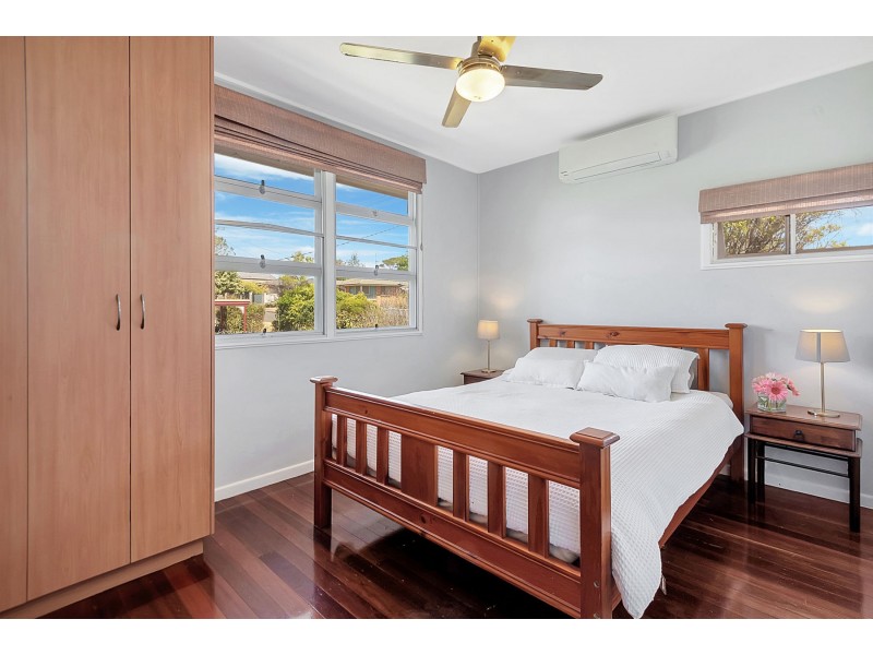 4 Corser Street, Centenary Heights QLD 4350