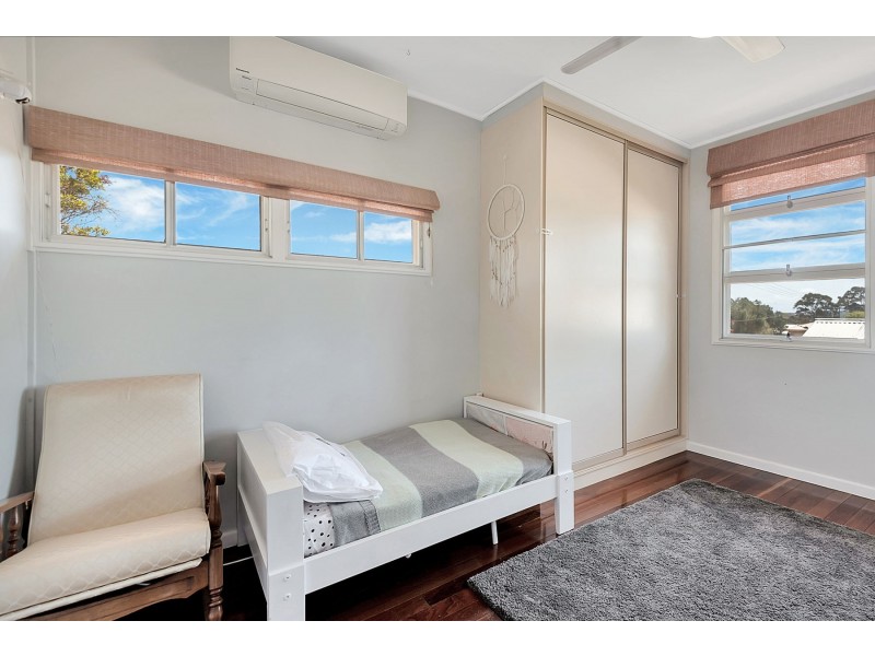 4 Corser Street, Centenary Heights QLD 4350