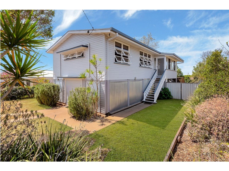 4 Corser Street, Centenary Heights QLD 4350