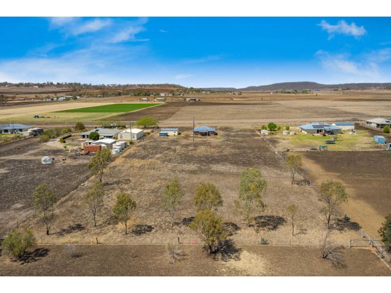 32 James Street, Cambooya QLD 4358