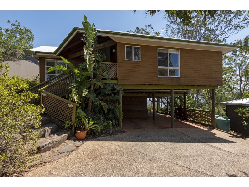 17 Harvey Street, Mount Lofty QLD 4350