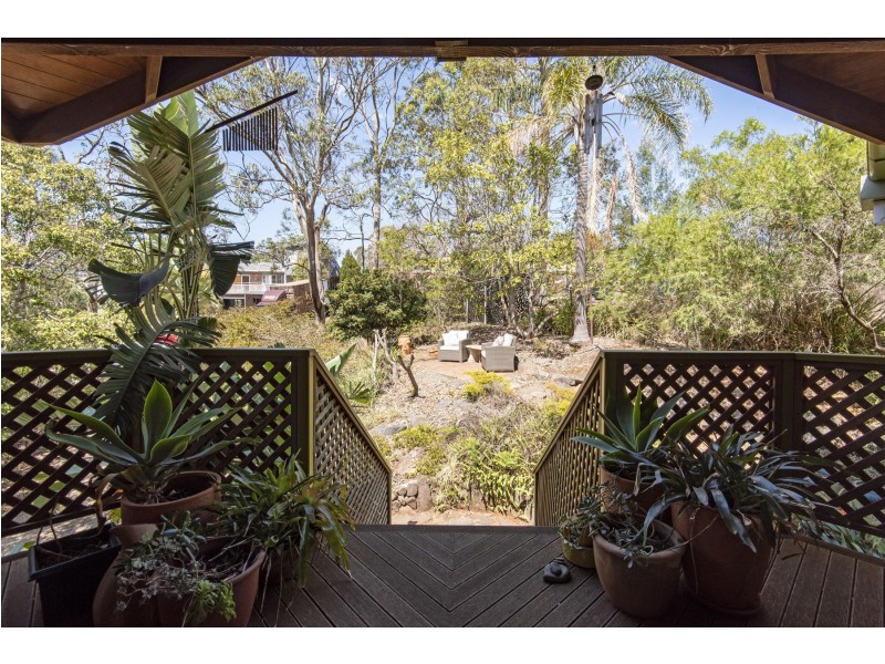 17 Harvey Street, Mount Lofty QLD 4350