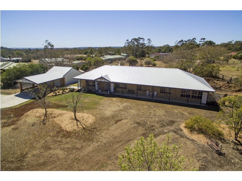 22 Hamzah Drive, Cotswold Hills QLD 4350