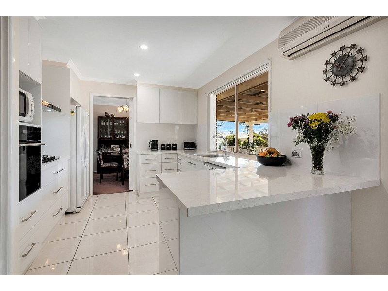 22 Hamzah Drive, Cotswold Hills QLD 4350