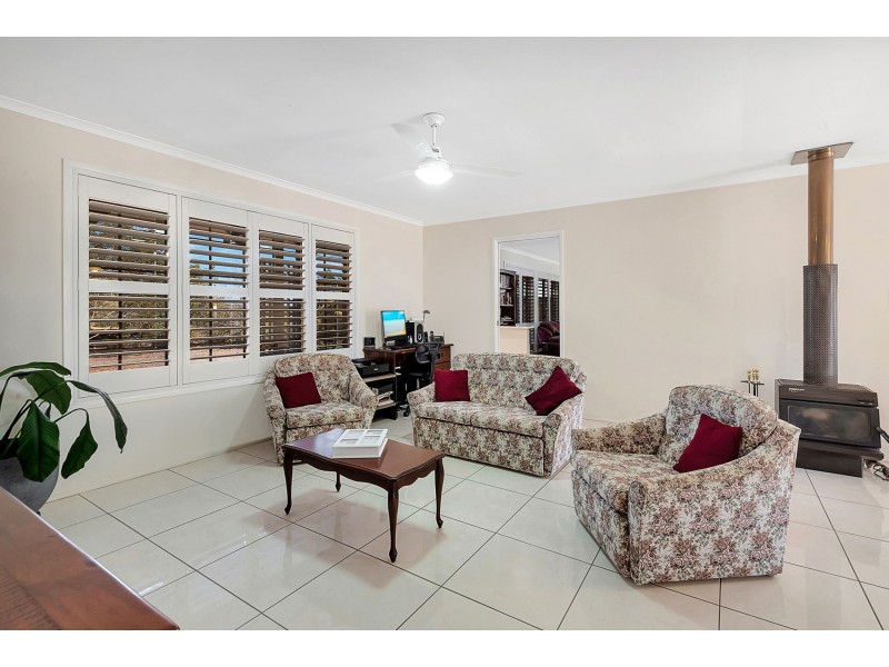 22 Hamzah Drive, Cotswold Hills QLD 4350