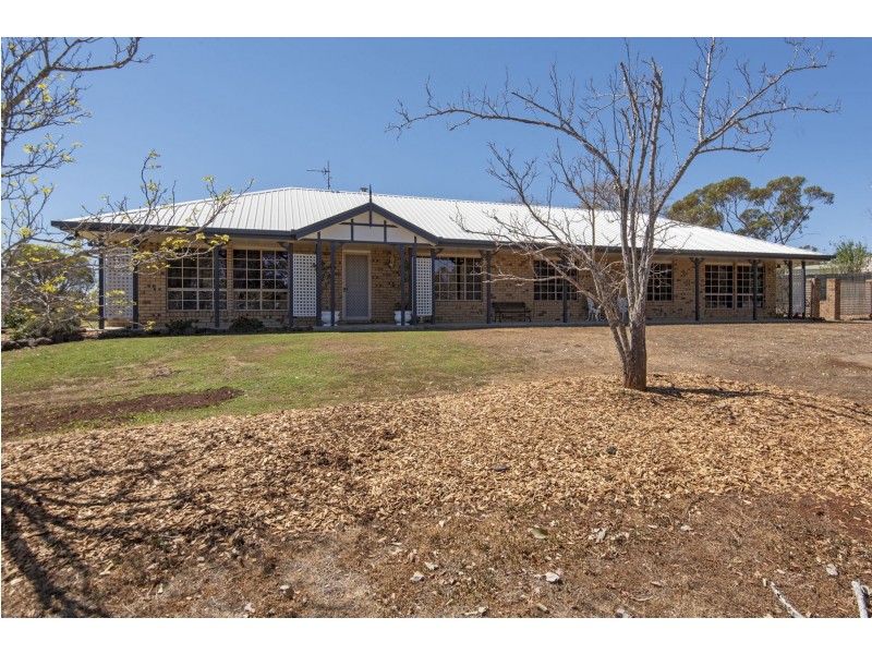 22 Hamzah Drive, Cotswold Hills QLD 4350