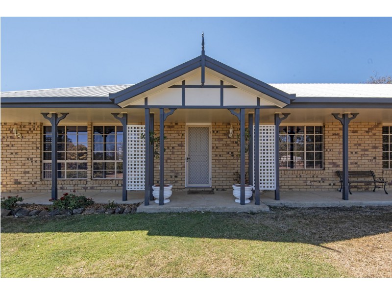 22 Hamzah Drive, Cotswold Hills QLD 4350