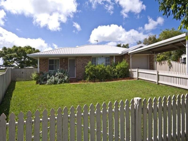 2 Gundry Court, Kearneys Spring QLD 4350