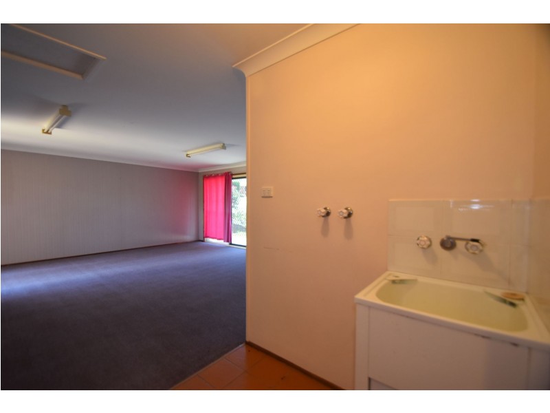 2 Danica Court, Kearneys Spring QLD 4350