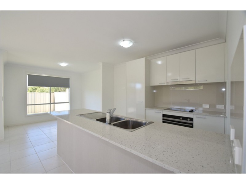 1/12 Glenwood Street, Glenvale QLD 4350