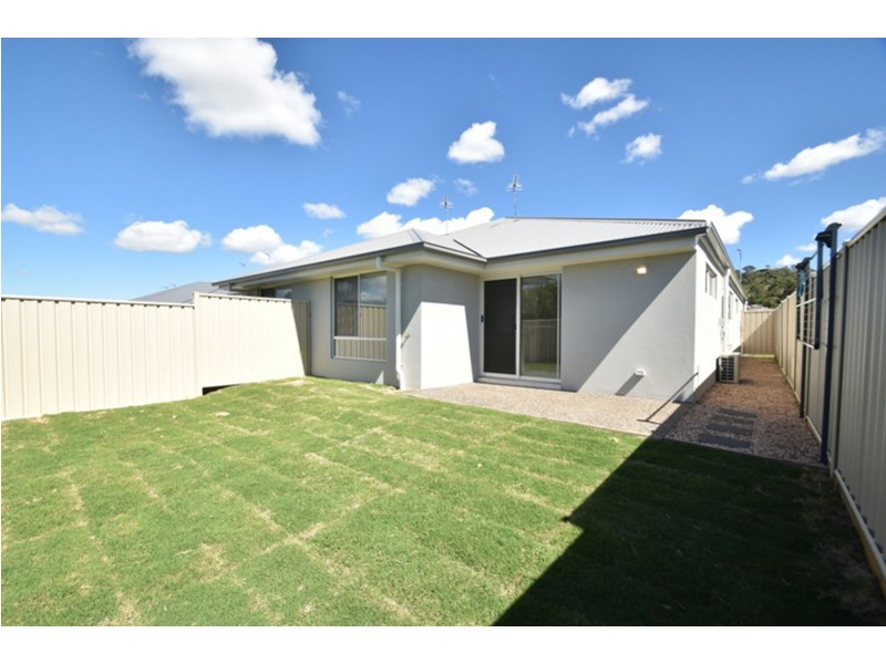 1/12 Glenwood Street, Glenvale QLD 4350