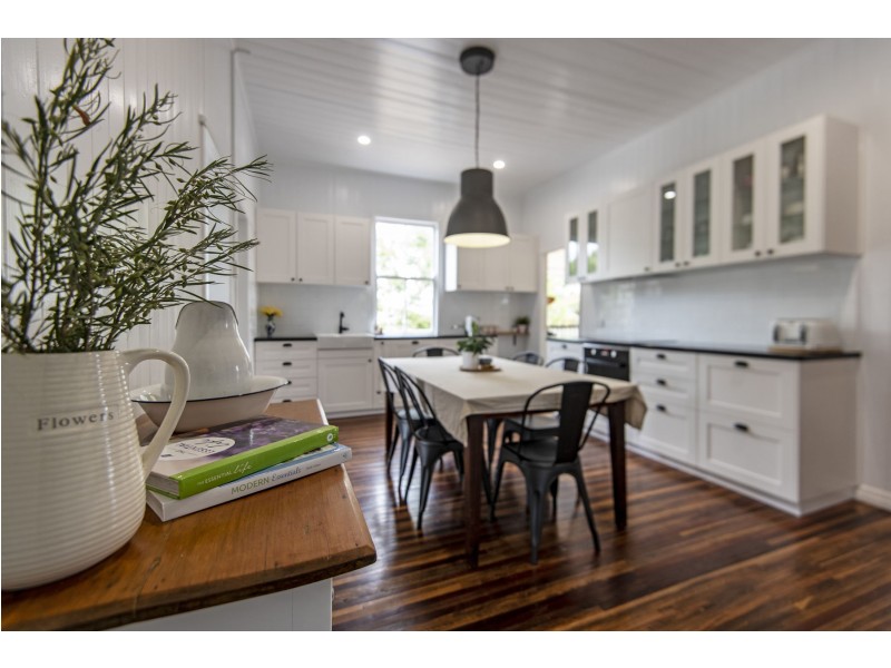 54 John Street, Goombungee QLD 4354