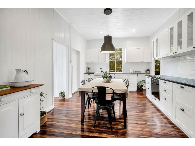 54 John Street, Goombungee QLD 4354