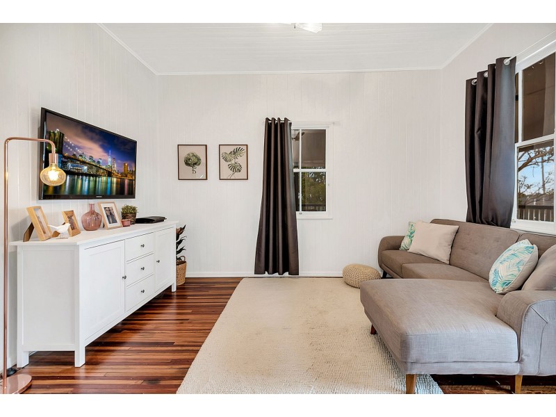 54 John Street, Goombungee QLD 4354