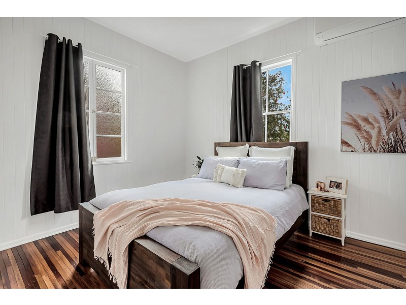 54 John Street, Goombungee QLD 4354