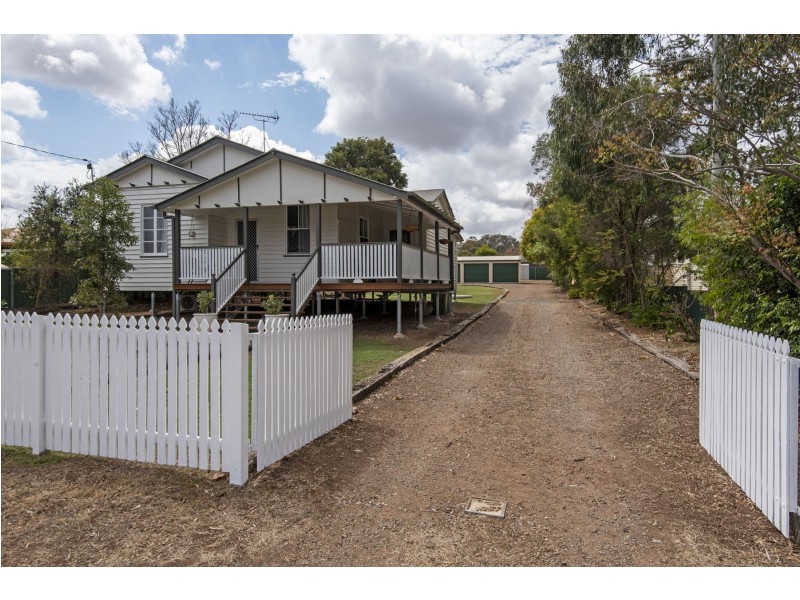 54 John Street, Goombungee QLD 4354