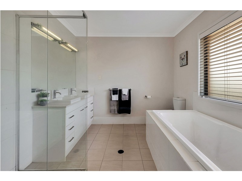 53 Whitman Street, Westbrook QLD 4350