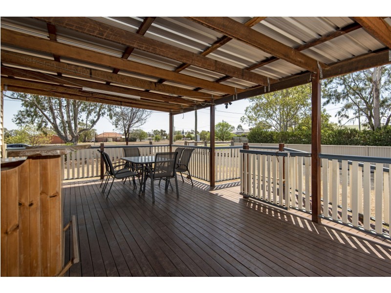 5 Gore Street, Cambooya QLD 4358